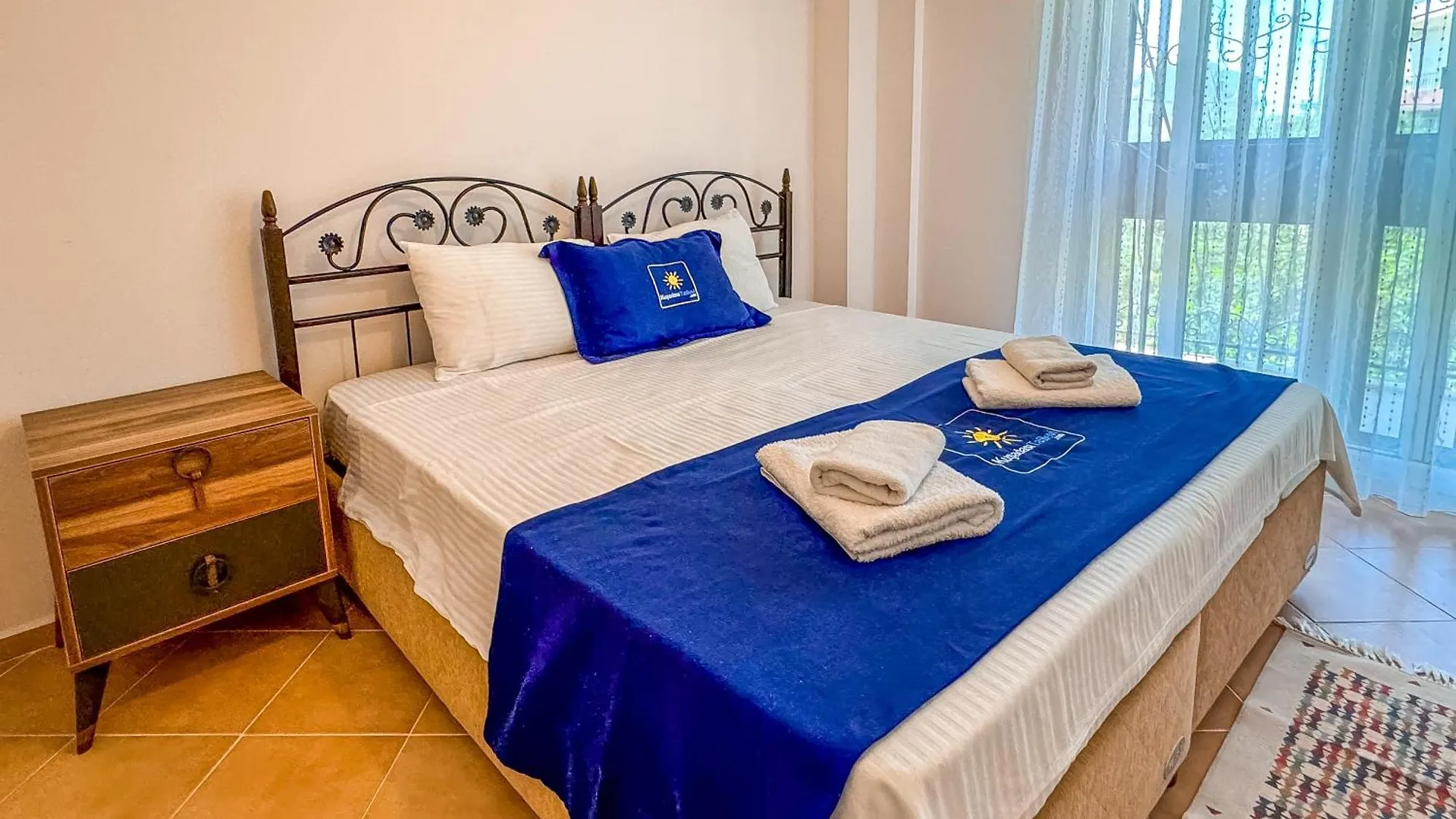 Villa Elma Kusadası 0*,